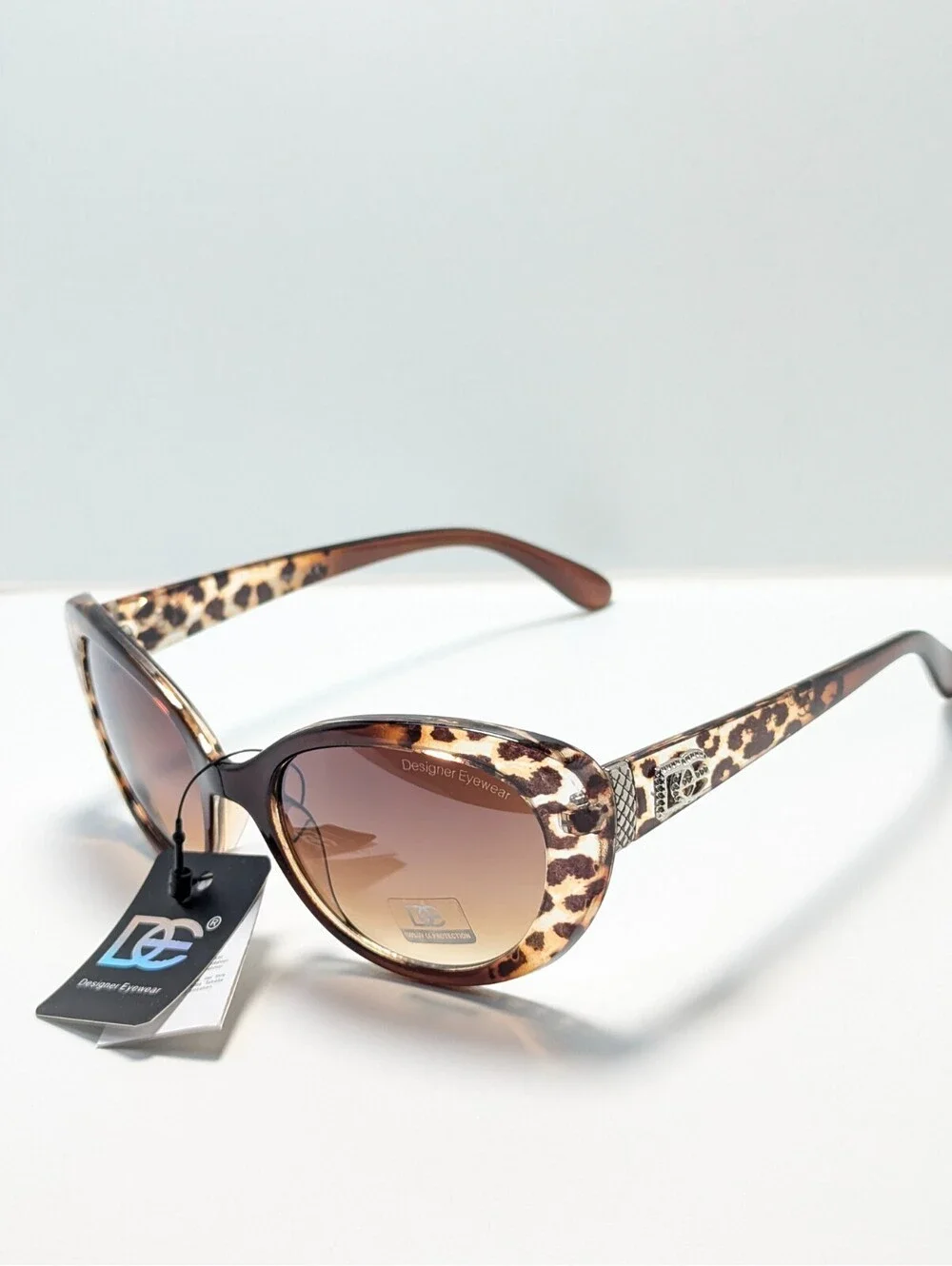 Designer Eyewear 737 Brown Gradient UV Leopard Print Cat Eye Women’s Sunglasses